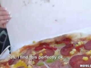 Pizza delivery girlfriend Liliane paid for dirty clip