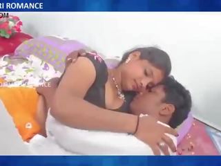 First Night Romance Newly Married Aunty -- à¤à¥à¤¶à¥à¤²à¥ à¤ªà¤¹à¤²à¥ à¤°à¤¾à¤¤ -- Desi Short Film-Movie 2016