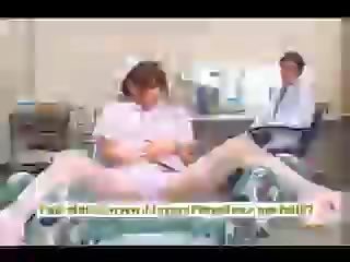 Akiho yoshizawa charmant asiatique infirmière bénéficie taquineries la intern