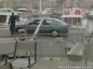 Klassiek retro scènes op een boot
