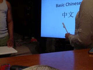 Chinois prof a adulte film avec étudiant pendant privé classe (speaking chinois) xxx film vidéos