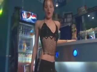 Dodatkowy luksusowy striptease na the bar