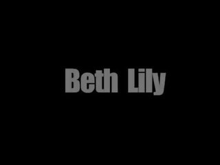 Beth lily - holiday zelena 2