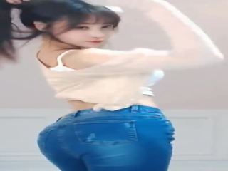 Sedusive Chinese Streamer Dancing (Angela Manjusaka)