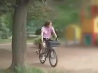 Japans dochter masturbated terwijl rijden een specially modified x nominale video- bike!
