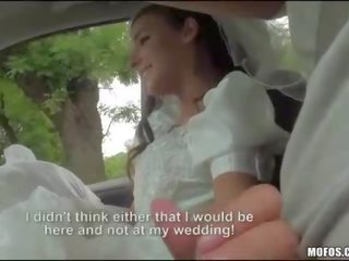 Amirah adara in bridal gown publiek seks klem