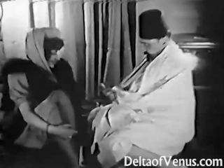 Antike e pisët video 1920s - duke u rruar, me grusht, qirje