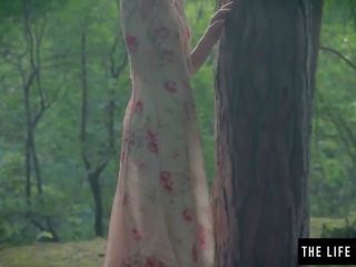 Skinny sweetheart fucks herself hard in the forest x rated video vids